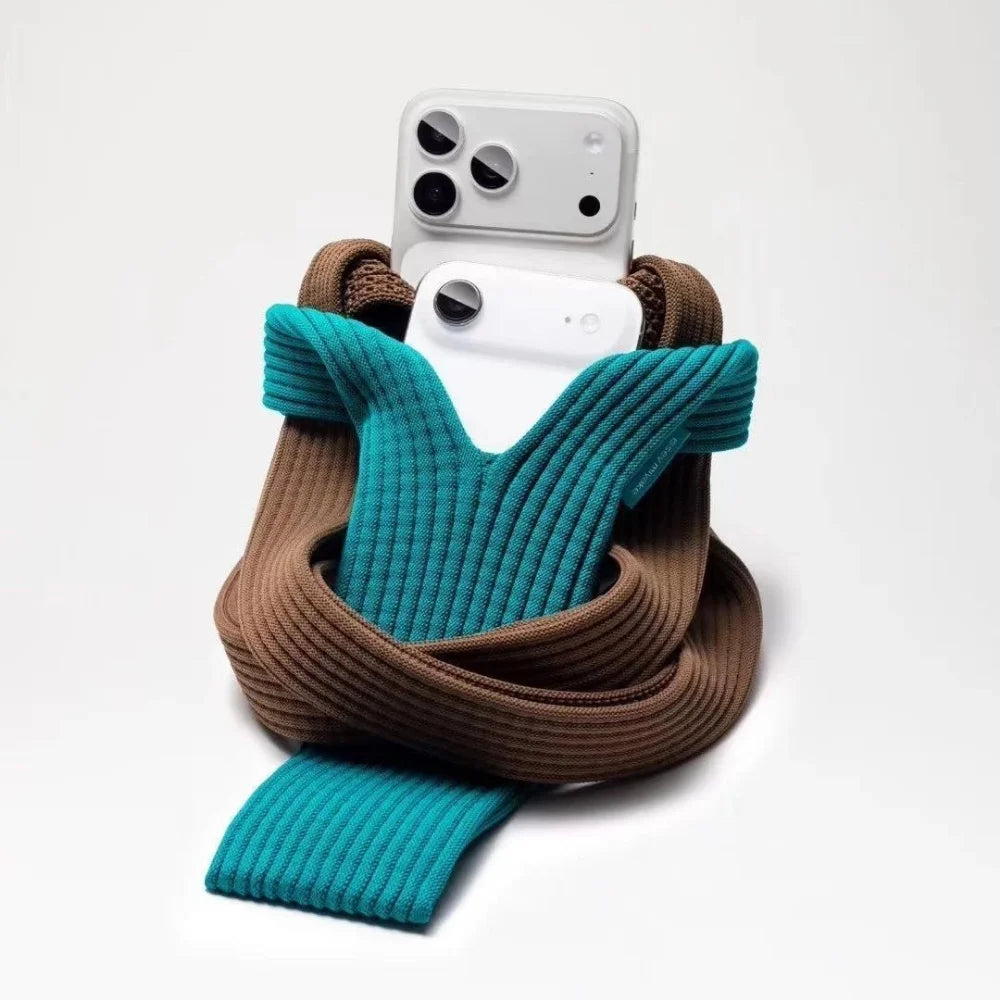 iPhone Pocket – Knitted Bag for iPhone